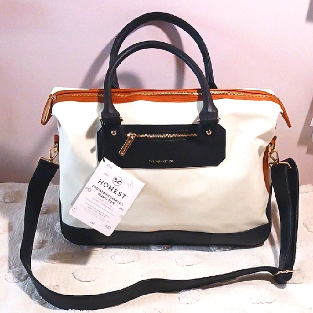 HONEST ⚜️ Crosstown Carry All Travel Tote ⚜️ Classic Weekender + Changing Pad